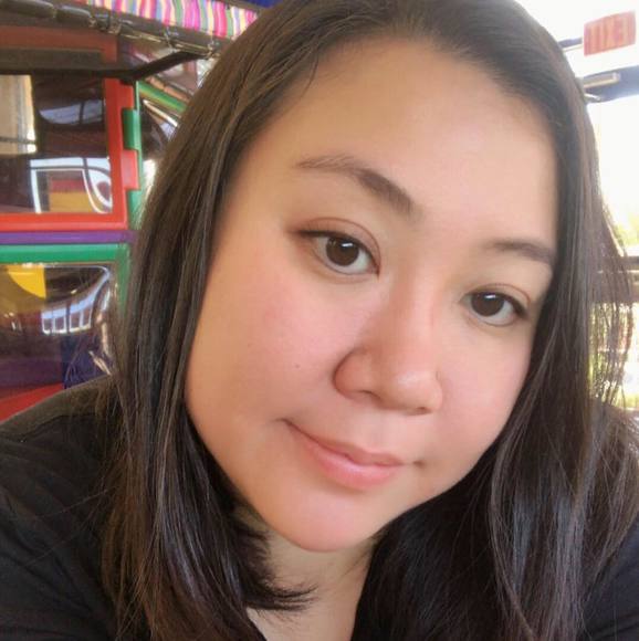 Poshmark profile picture for @lilychen